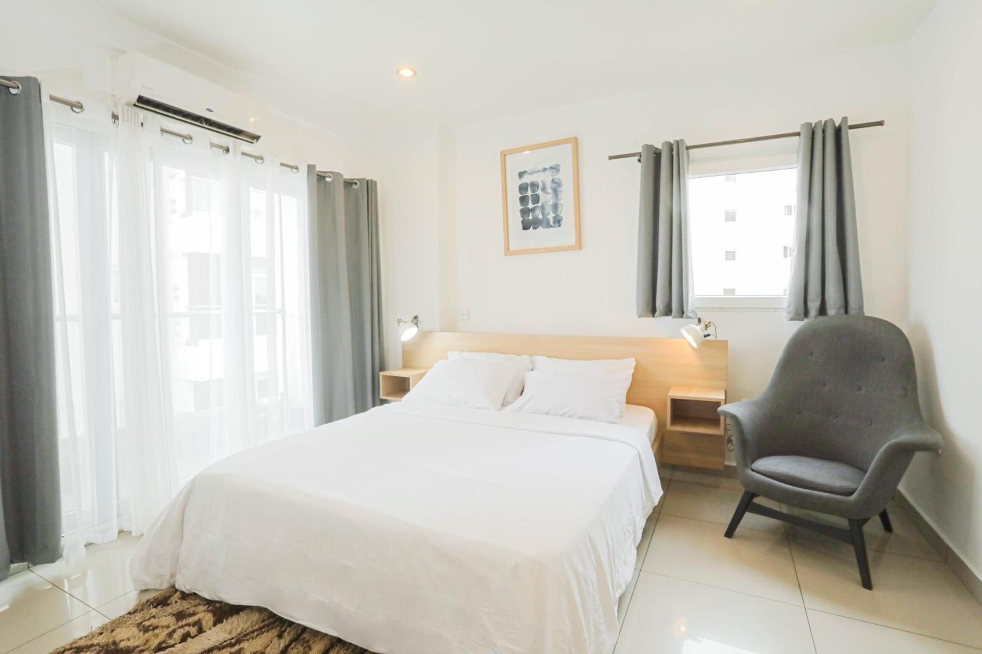Accra Luxury Apartments ภายนอก รูปภาพ
