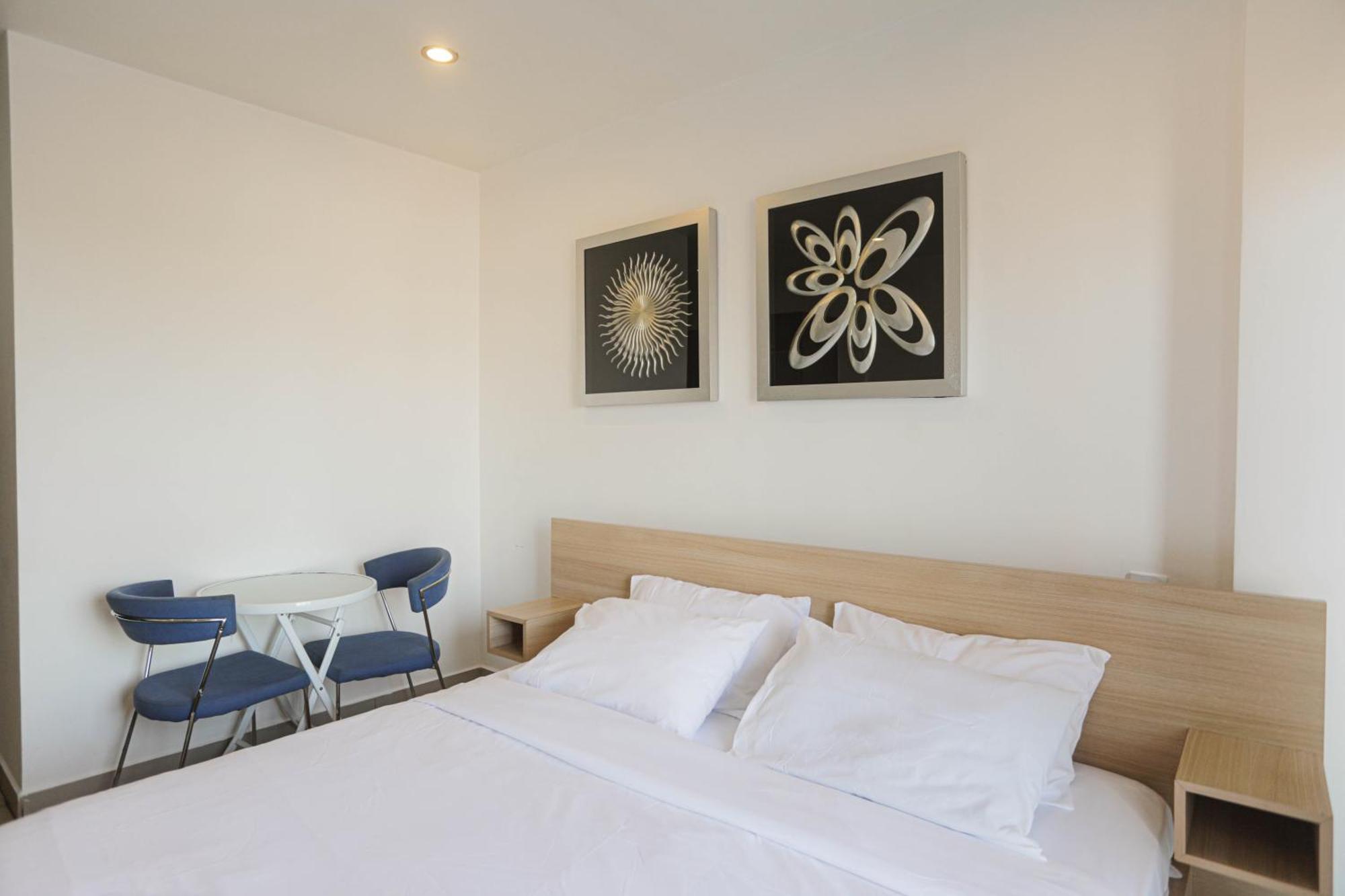Accra Luxury Apartments ภายนอก รูปภาพ