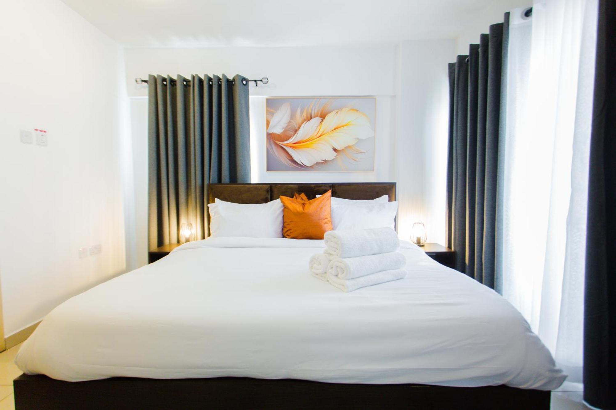 Accra Luxury Apartments ภายนอก รูปภาพ