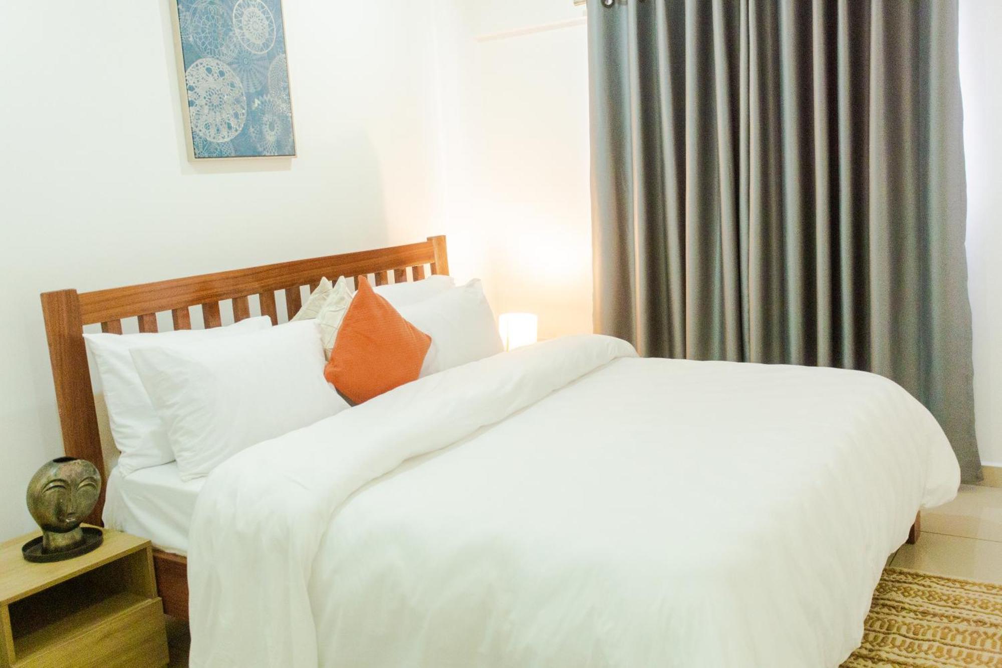 Accra Luxury Apartments ภายนอก รูปภาพ