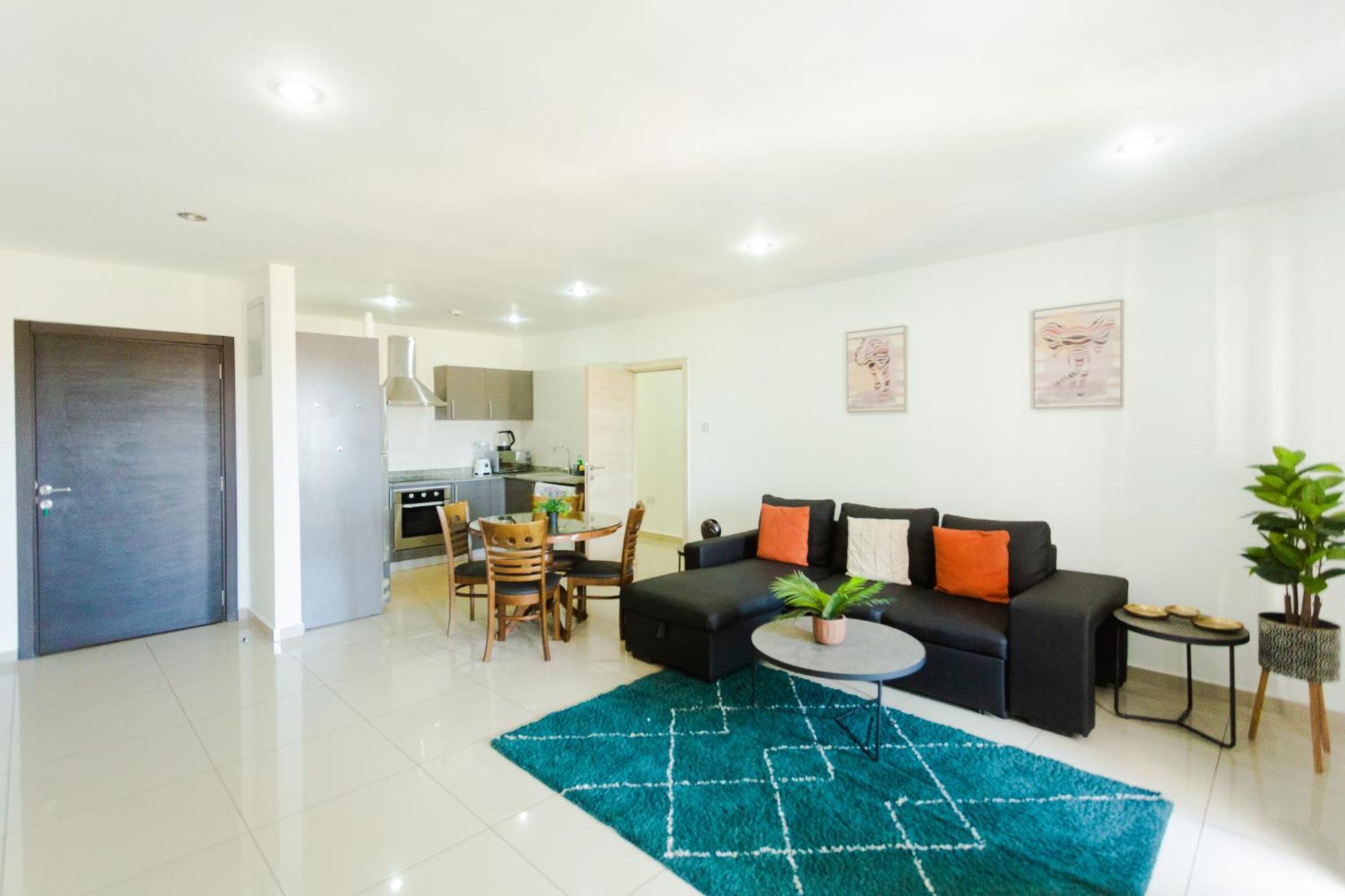 Accra Luxury Apartments ภายนอก รูปภาพ