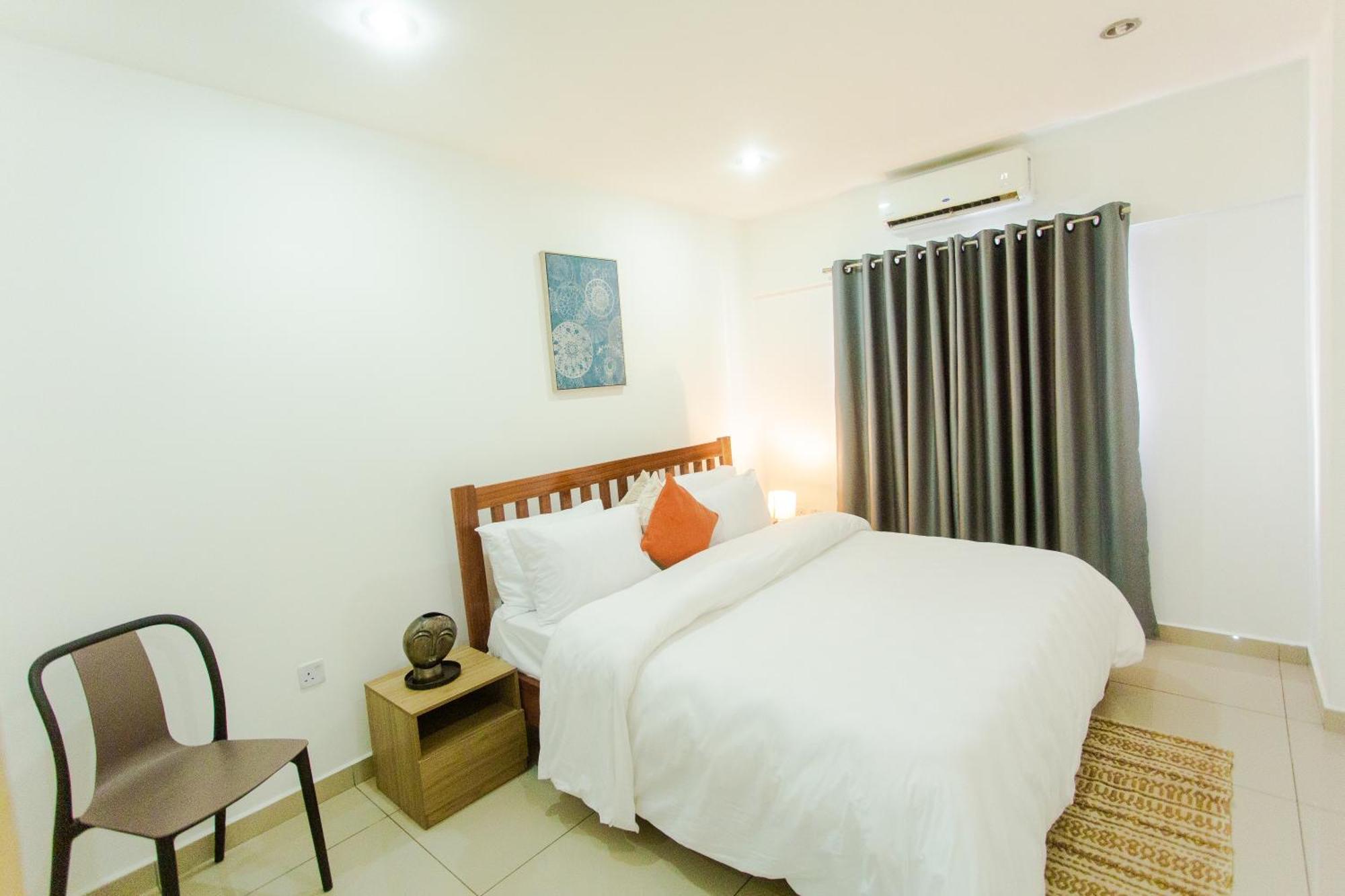 Accra Luxury Apartments ภายนอก รูปภาพ