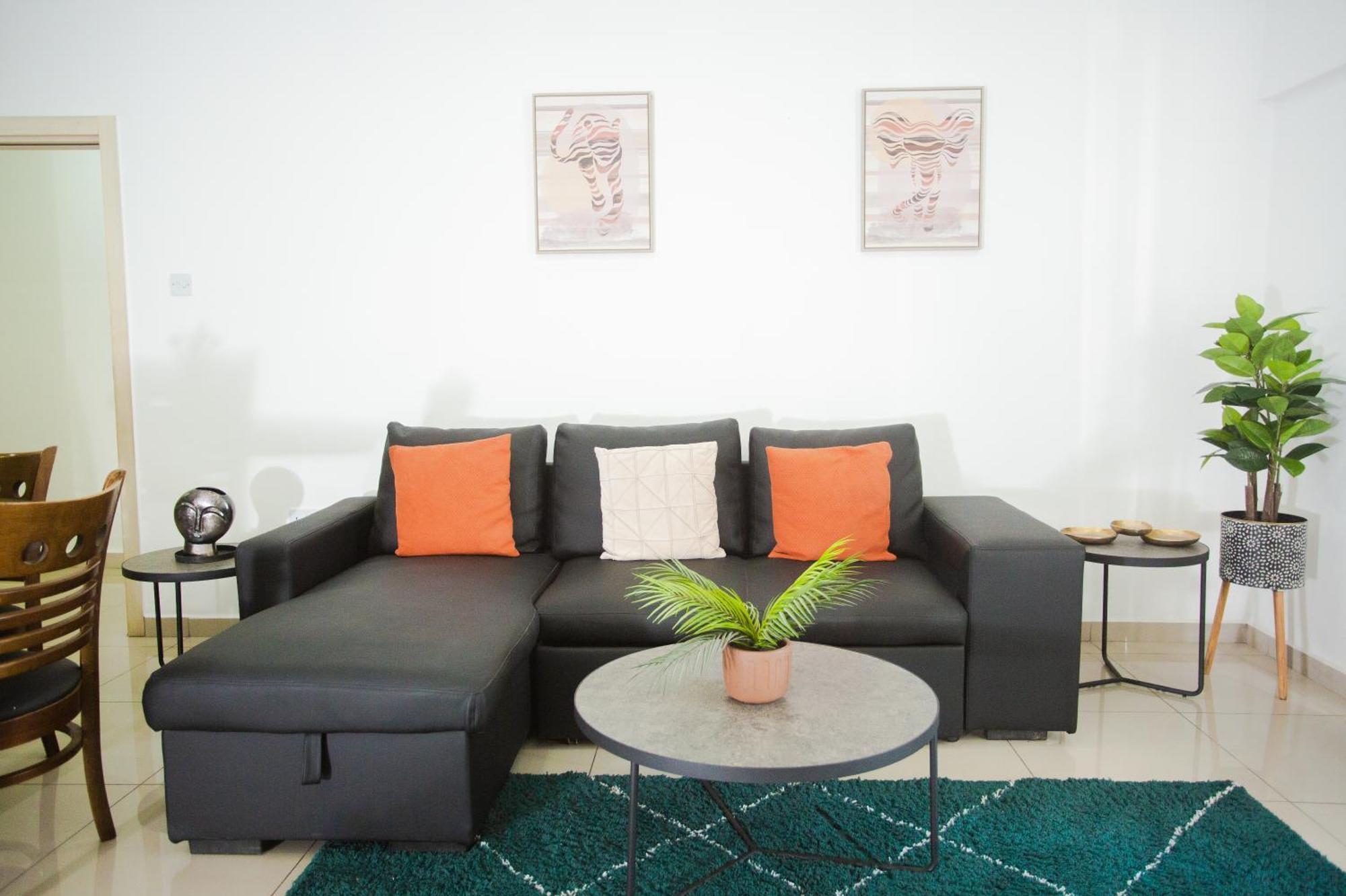 Accra Luxury Apartments ภายนอก รูปภาพ