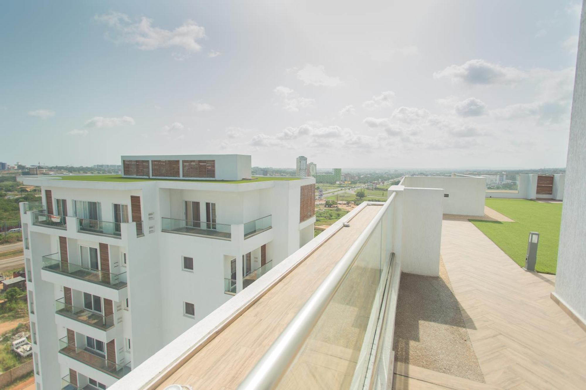Accra Luxury Apartments ภายนอก รูปภาพ