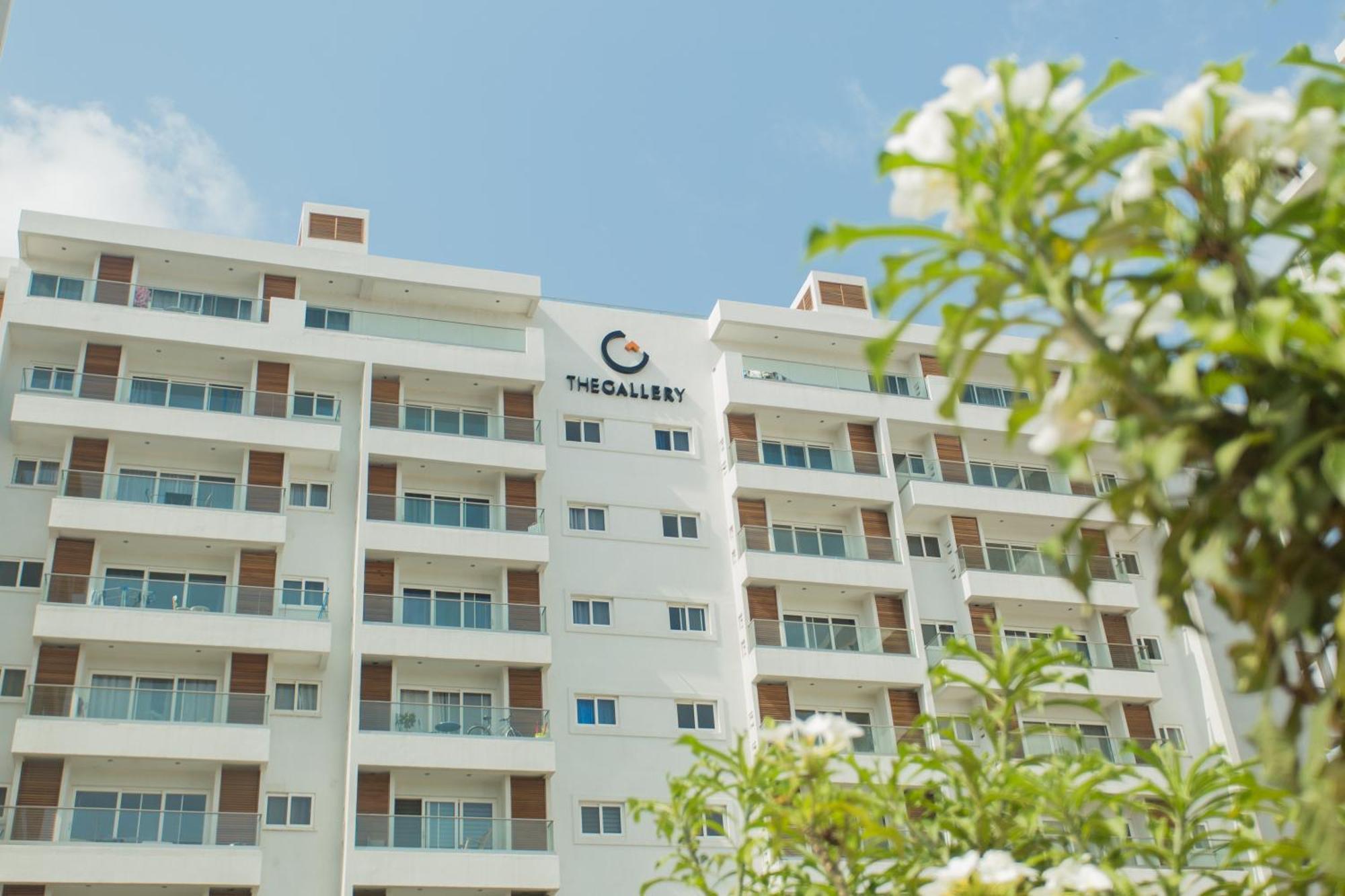 Accra Luxury Apartments ภายนอก รูปภาพ